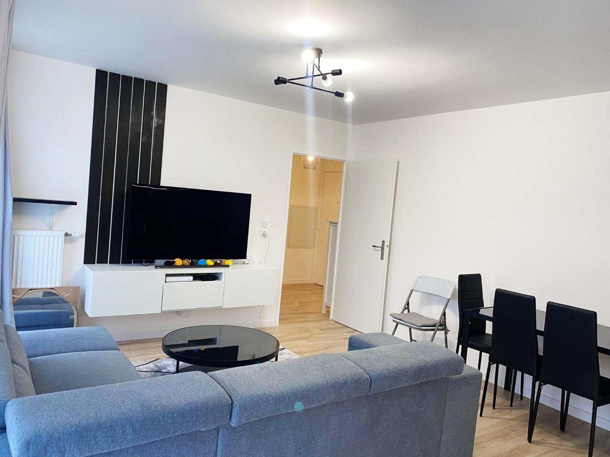 Le Chic De Villiers Sur Marne Apartment Bagian luar foto